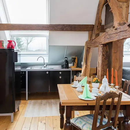 Schleiden Timber-frame Retreat, Cleaning Included アパート