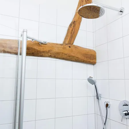 Schleiden Timber-frame Retreat, Cleaning Included *